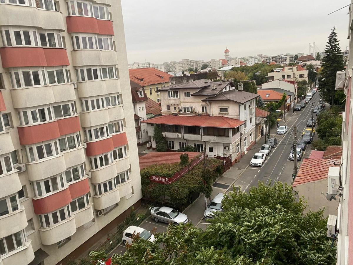 Studio-Ion Mihalache-Bucuresti Buitenkant foto